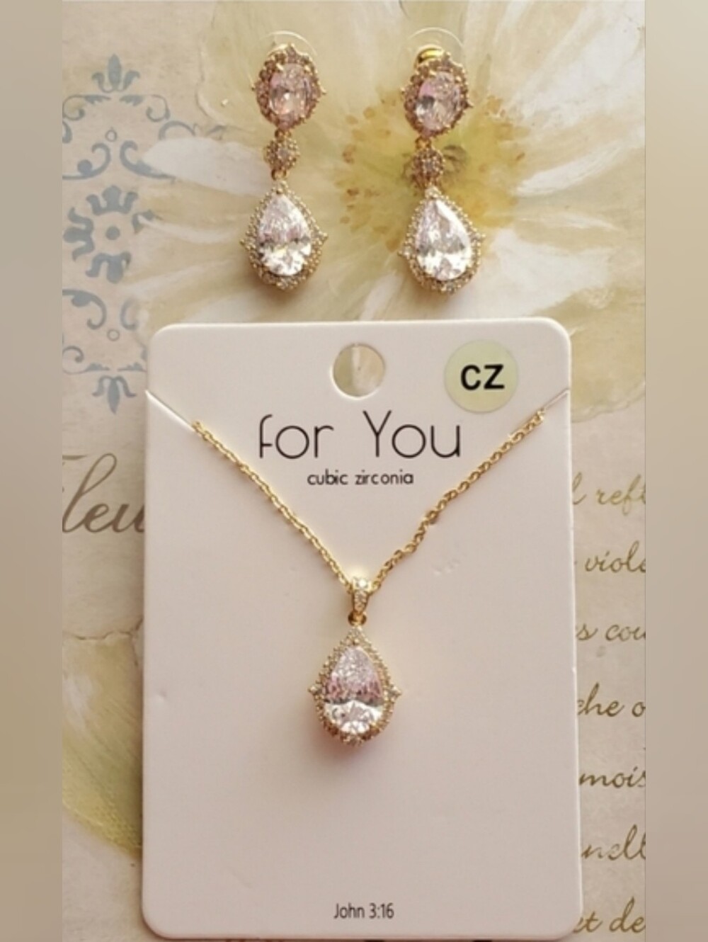 Elegant Pear Cut Cubic Zirconia Necklace & Earring Set